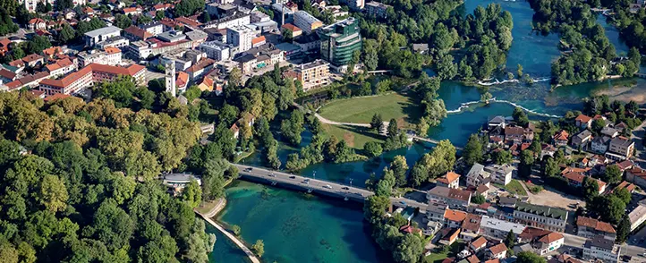 Izrada nišana za mezar i nadgrobnih spomenika u Bihaću.