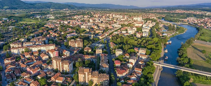 Izrada i cena nadgrobnih spomenika u kamenorezačkim radanjama u Kraljevu