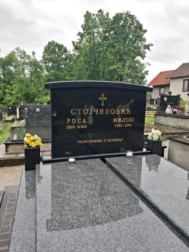 Kamenorezac MG Jerinic - Nadgrobni Spomenik 08
